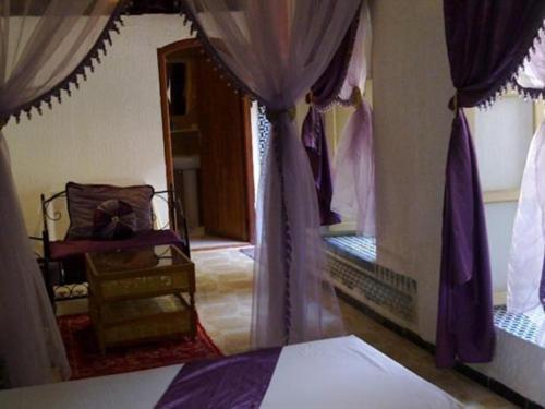 Riad Azrou Cameră foto