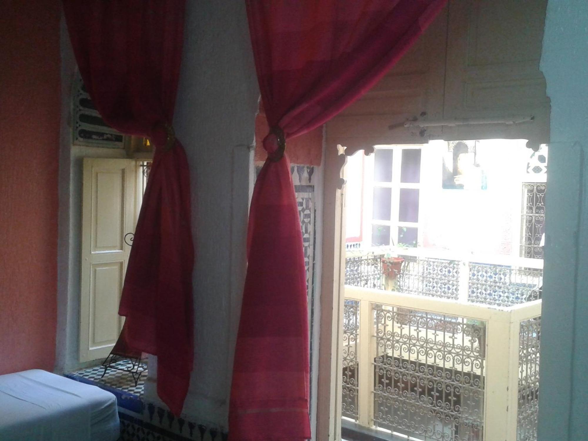 Riad Azrou Cameră foto